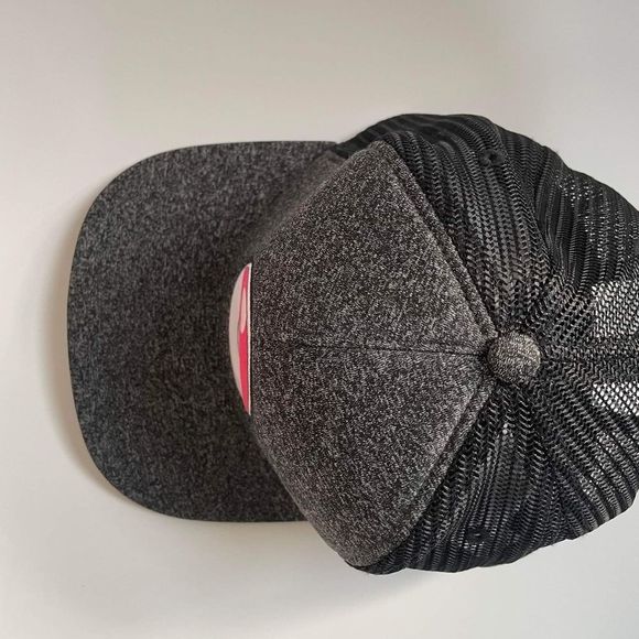 Pokemon Pokeball Emblem Trucker Snapback Kids Hat - Picture 9 of 12